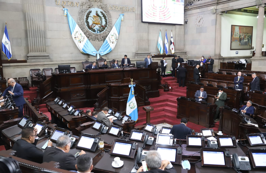 La nueva iniciativa del oficialismo pasó a las comisiones de Finanzas y Legislación. Fotografía: Congreso.