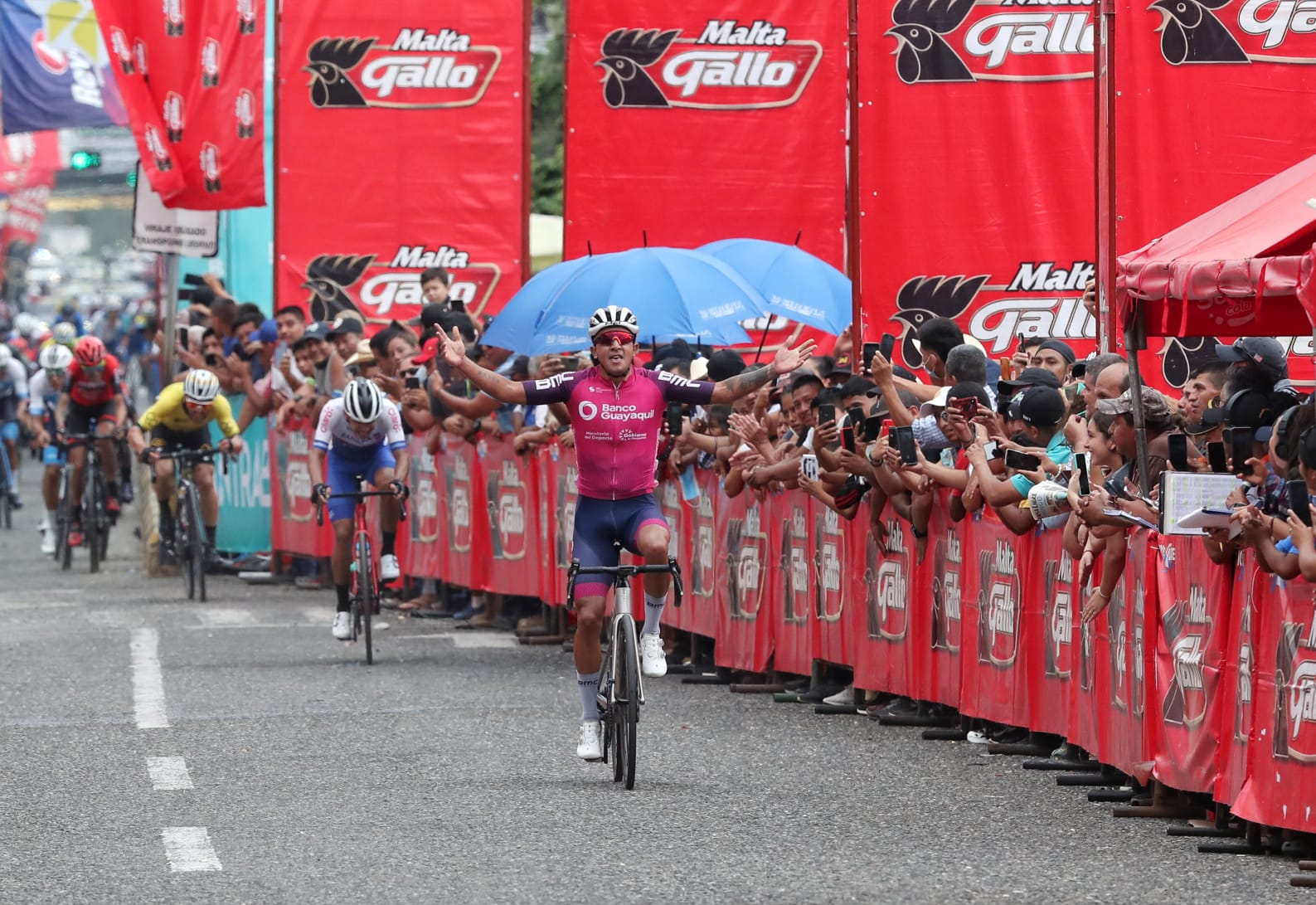 El colombiano Robinson Chalapud firmó el primer puesto en la primera etapa de la Vuelta a Guatemala 2022. Foto Prensa Libre (Esbin García)