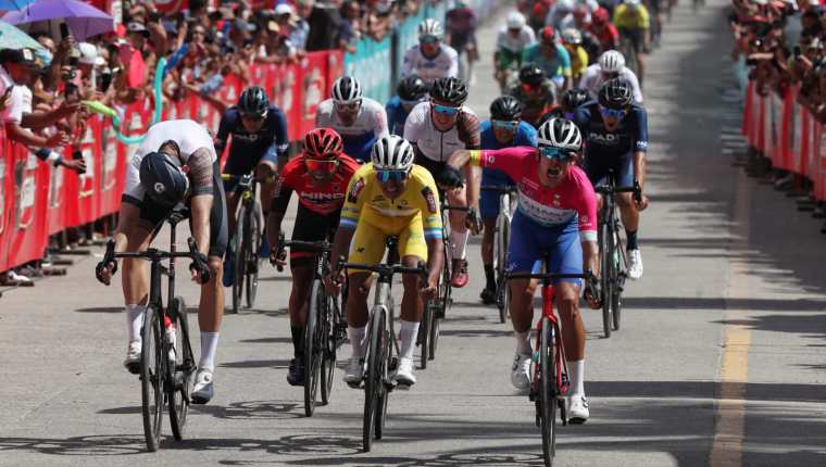 La segunda etapa tuvo un apretado cierre. Foto Prensa Libre (Esbin GarcÃa)