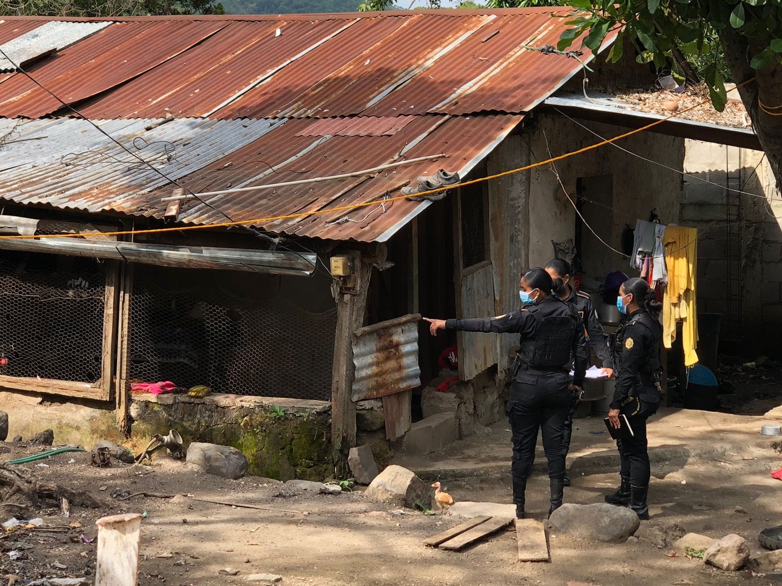 La PNC confirmó el hallazgo de los cadáveres en la aldea Sansuque, Atescatempa, Jutiapa. (Foto Prensa Libre: Tomada de Informativo Agua Blanca)