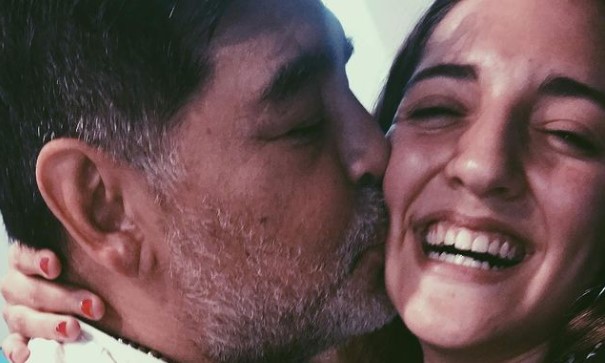 La relación entre Maradona y su hija Jana era muy estrecha y especial. (Foto Prensa Libre: Jana Maradona Sabalain/Instagram)