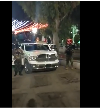 En video: Sicarios irrumpen fiesta patronal en San Luis Potosi y “desfilan” en total impunidad