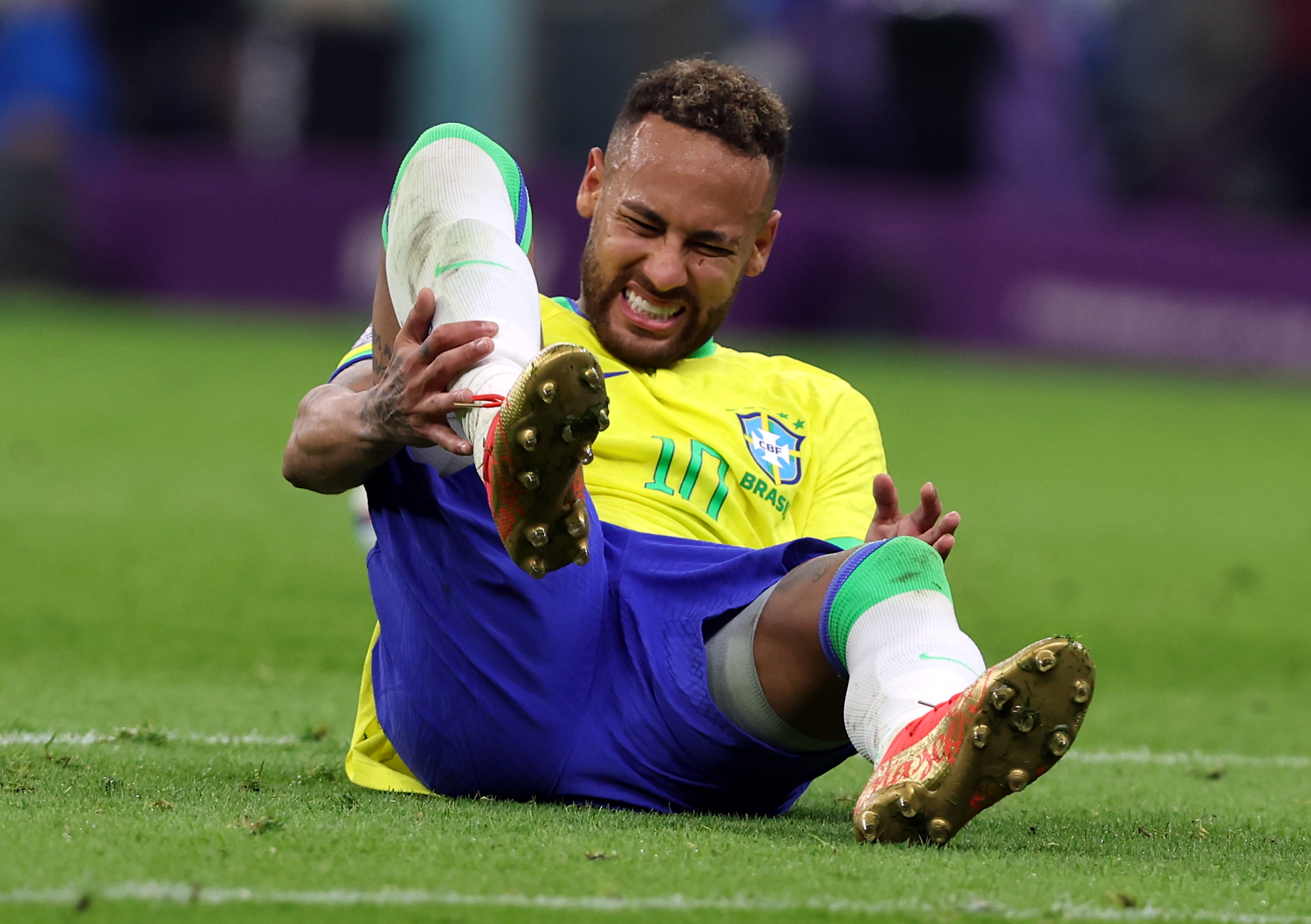 Neymar se lesiona en el Mundial de Qatar