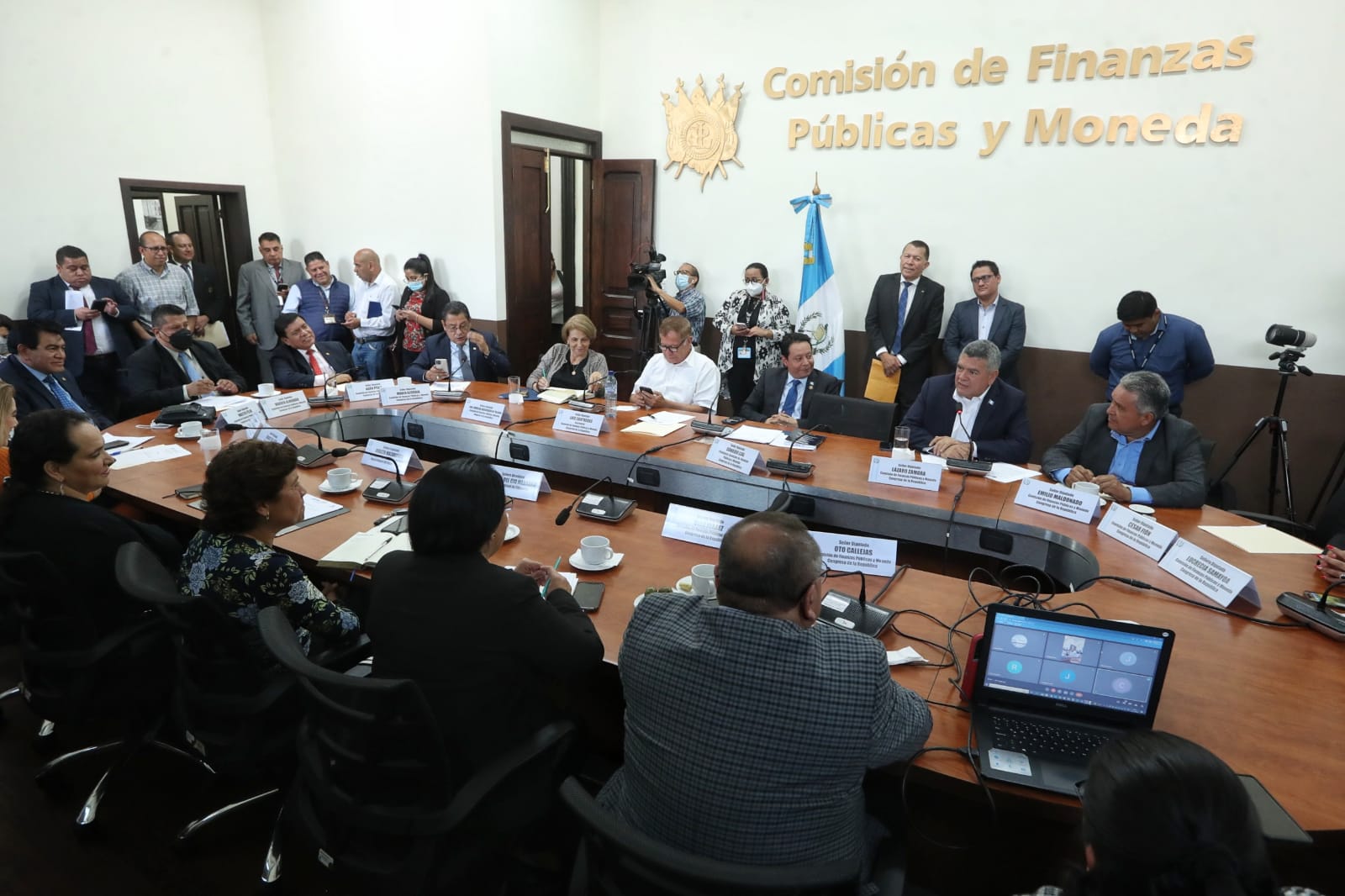 Diputados pretenden reformar la Ley de Contrataciones del Estado. (Foto Prensa Libre: Esbin García)
