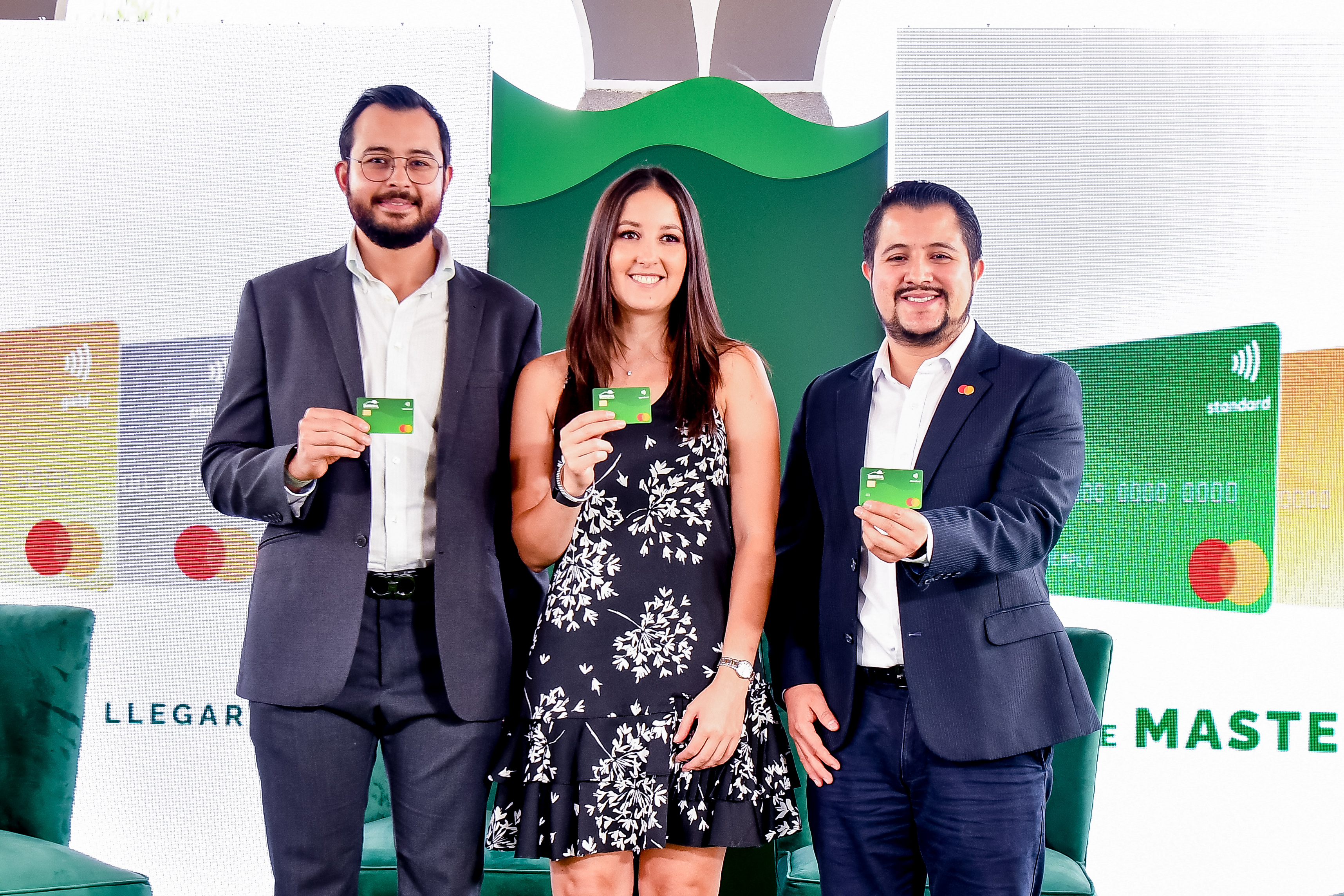 La tarjeta Mastercard Standard está diseñada para los Masters en su campo. Foto Prensa Libre: Sergio Muñoz