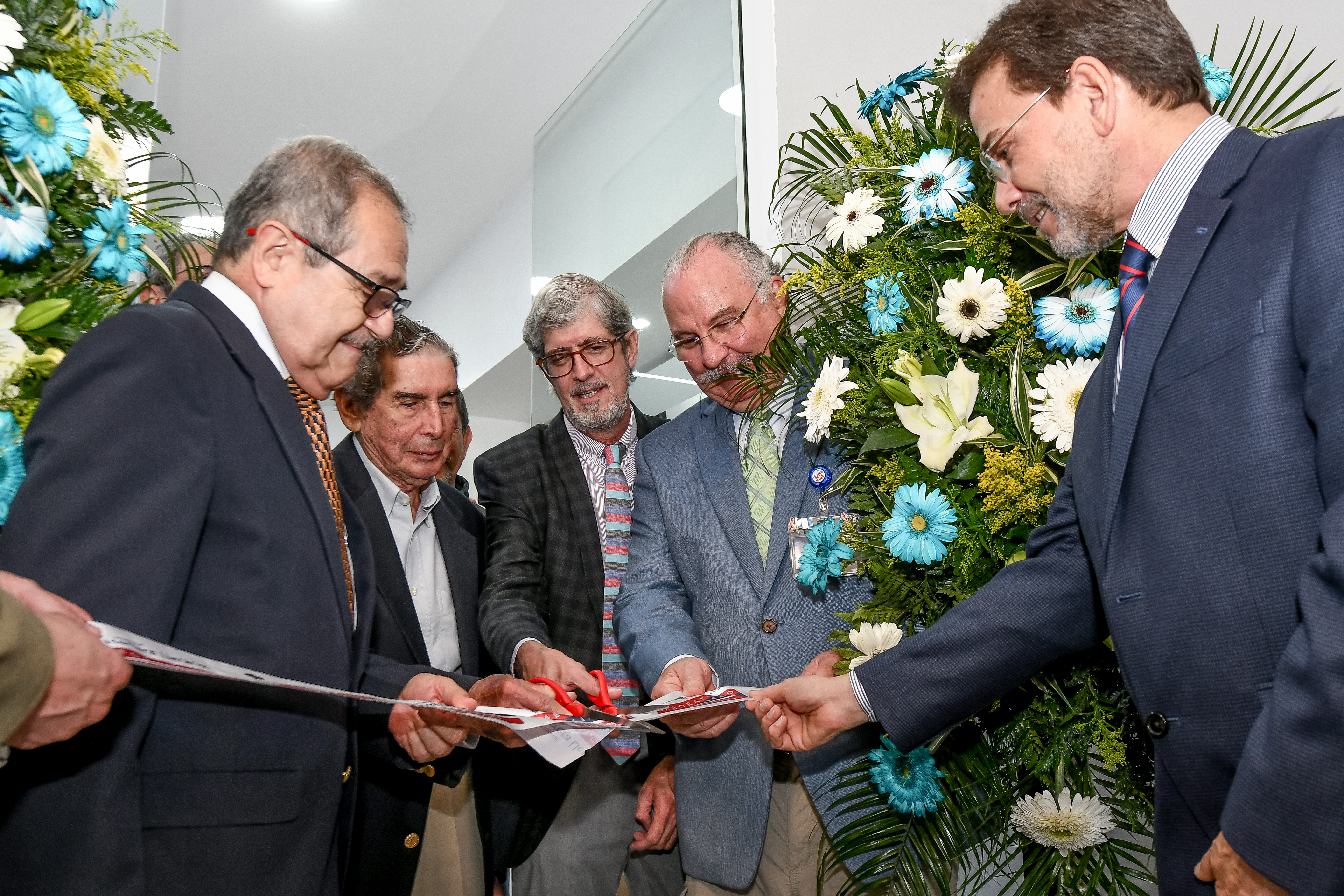 Hospital Herrera Llerandi se acerca a sus clientes