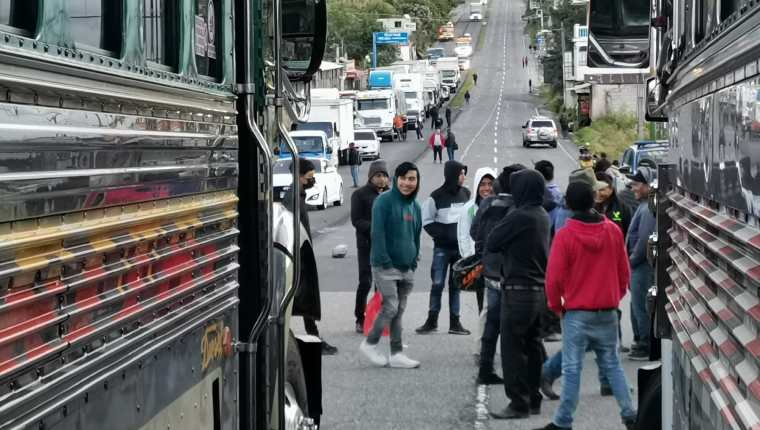 Transportistas de occidente realizaron en noviembre protestas por el alza del galón de diésel y la división de gasto de transporte fue la más alta, según el IPC. (Foto Prensa Libre: Hemeroteca PL)  