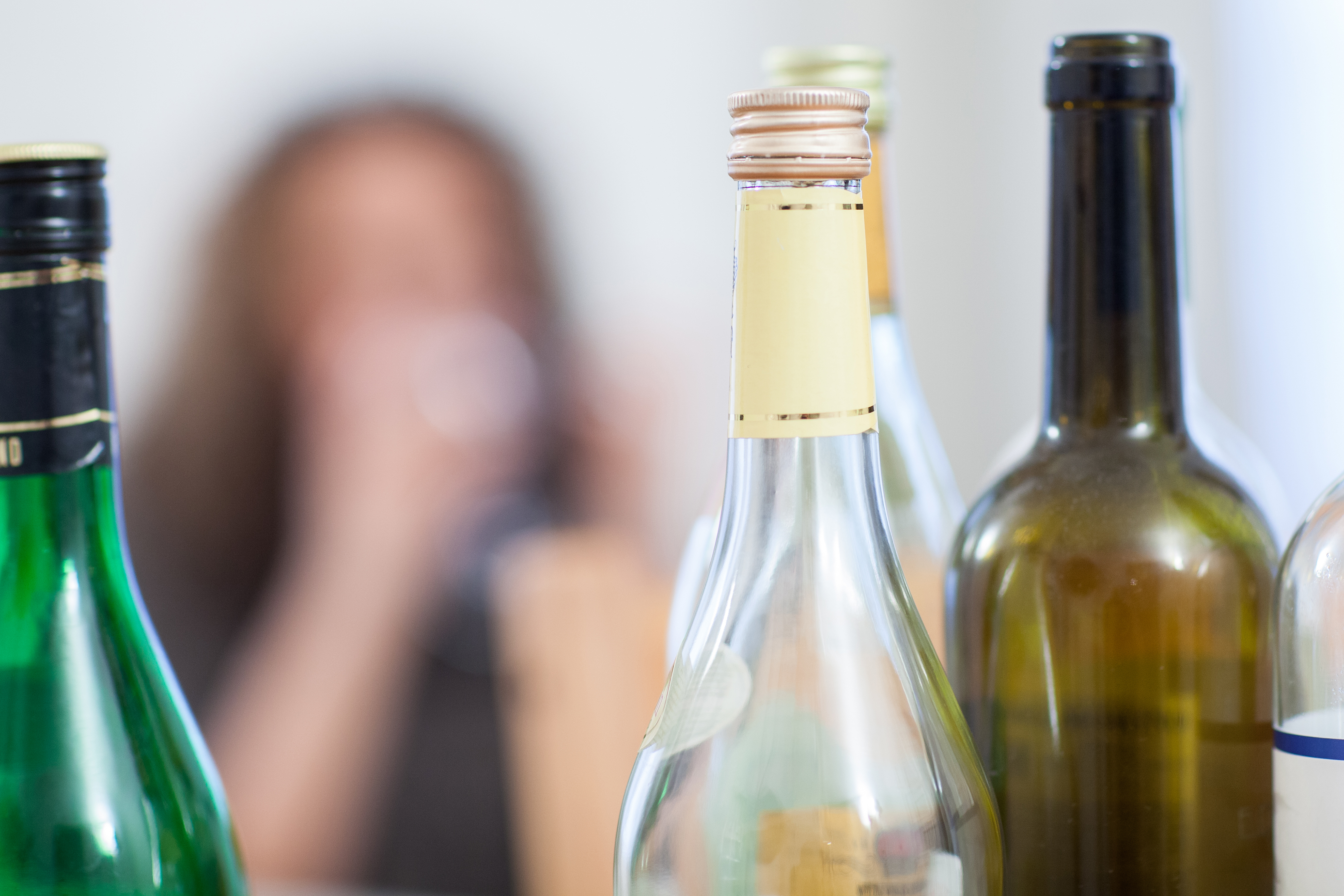 Alcoholismo: ¿Cómo pueden ayudar los familiares ante la adicción de una persona?