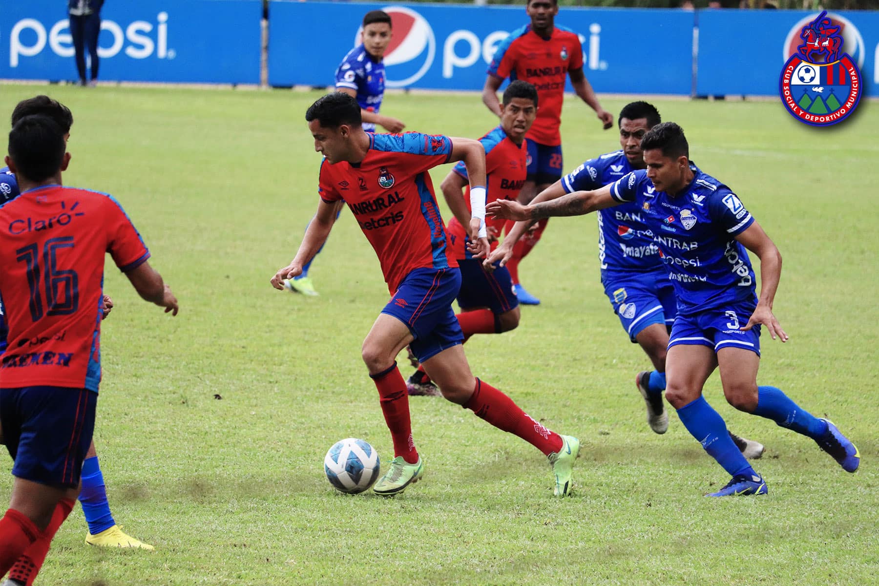 Municipal y Cobán Imperial igualaron sin goles en el partido de la jornada 12 del Apertura 2022. (Foto cortesía Municipal).