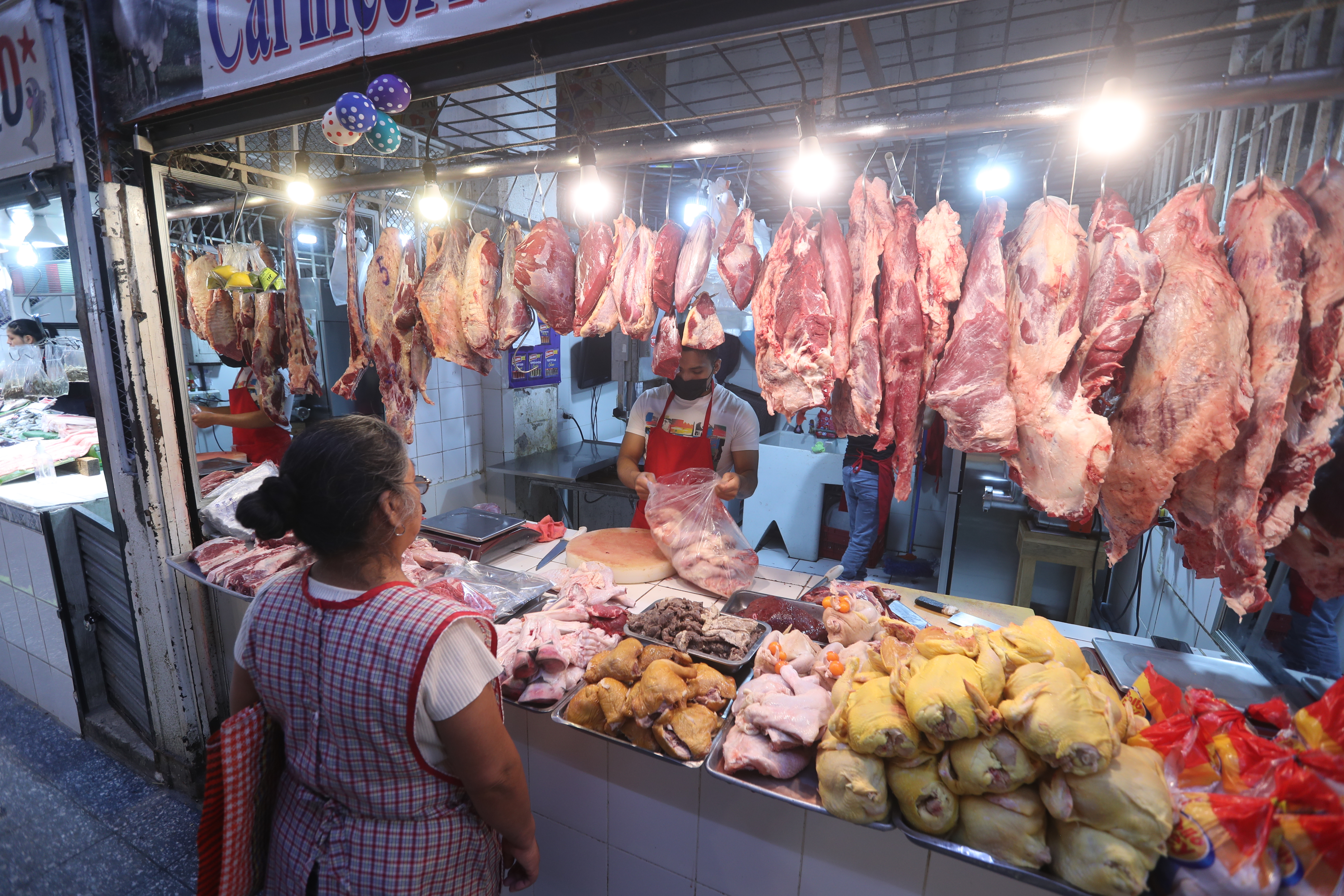 Vendedores de carne del Mercado Central  en conferencia de prensa Dana conocer qu habr aumento en los precios de la carne de res, pollo y carne de cerdo a partir de la otra semana. 

Fotografa: Erick Avila.     Fecha: 17/11/2022.