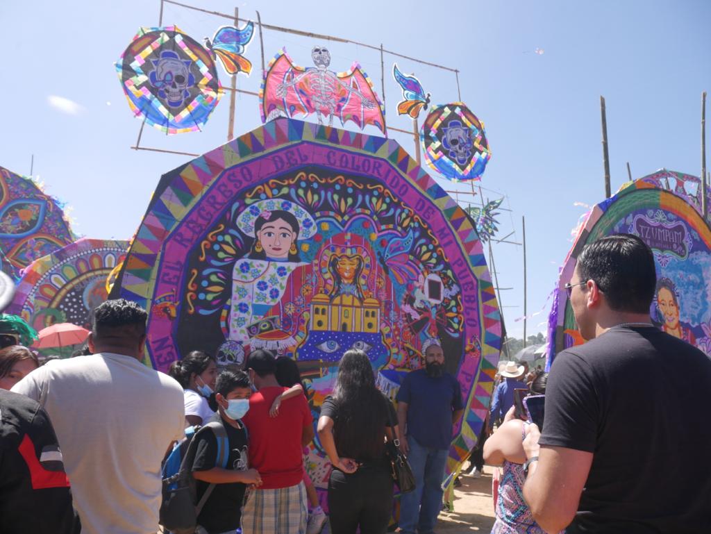 El Festival de Barriletes Gigantes, el cual se denomina "De la Tierra al Cielo". (Foto: Emy Sánchez Prensa Libre)