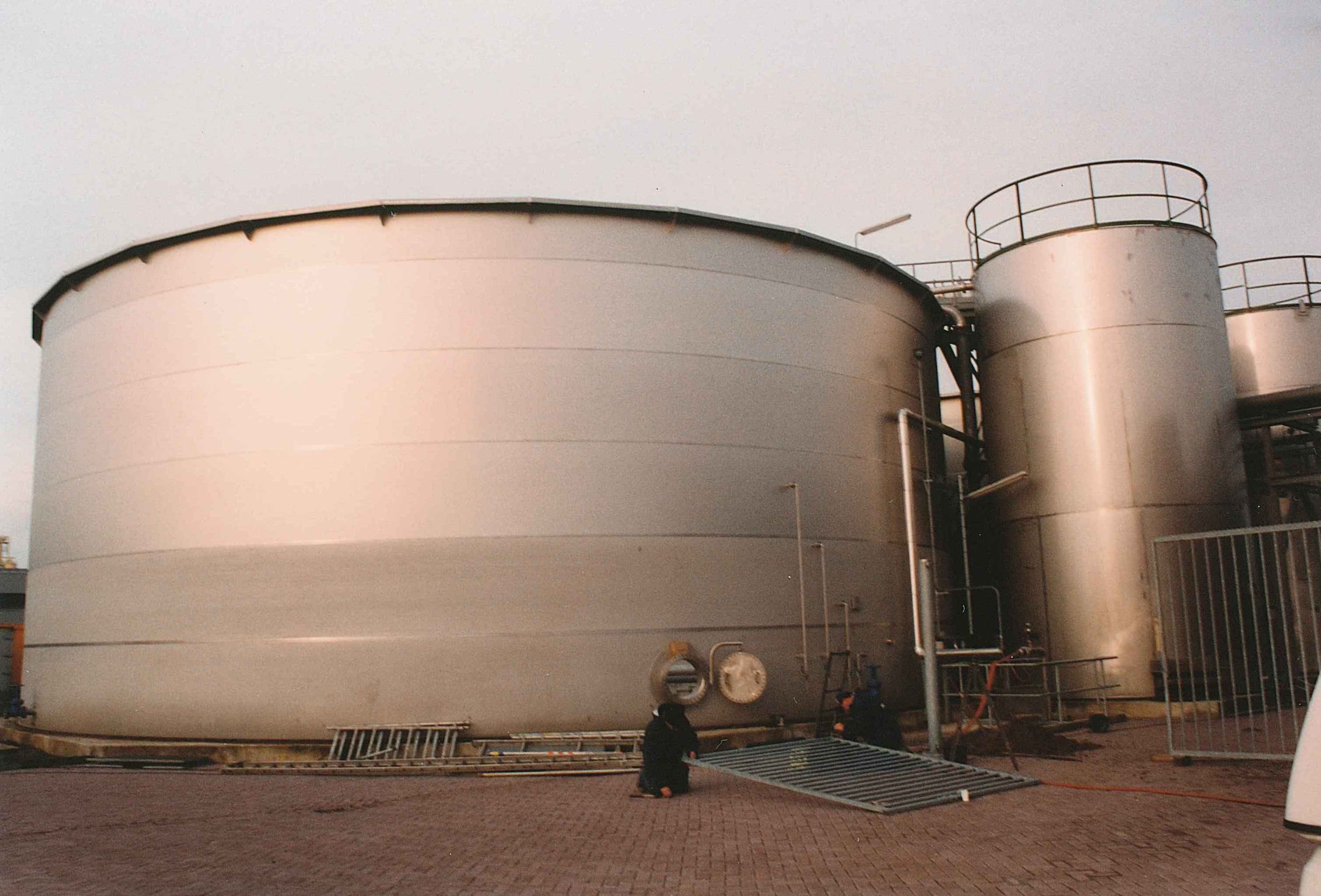 Dutch Clean Tech, inivierte, construye y operar plantas de tratamiento de aguas residuales, o también puede funanciar con plazos hasta de 15 años para que sus clientes sean propietarios de las plantas y las operen. (Foto Prensa Libre: cortesía Dutch Clean Tec).