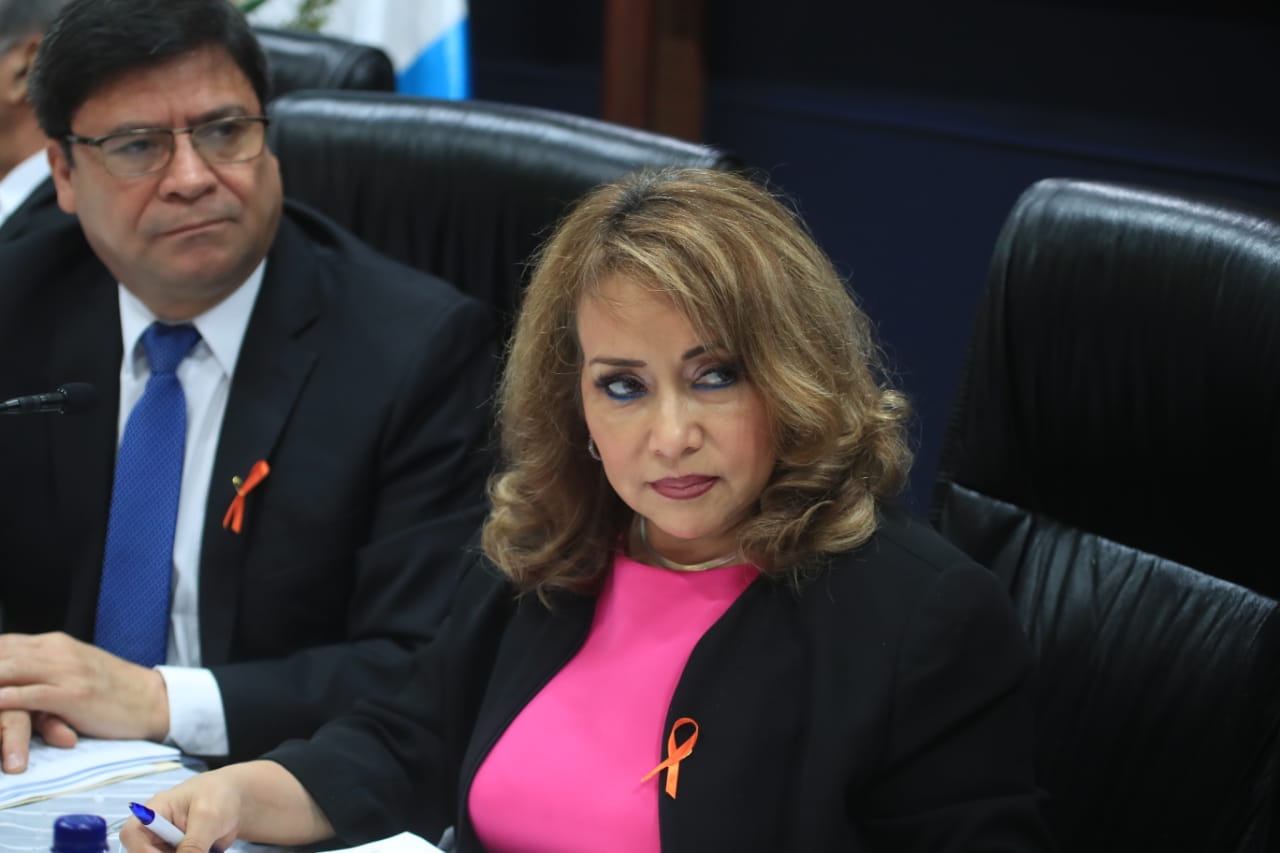 Irma Palencia, magistrada presidente del TSE, durante la conferencia de prensa donde presentaron las reformas a los reglamentos electorales. Fotografía: Prensa Libre (Carlos Hernández). 