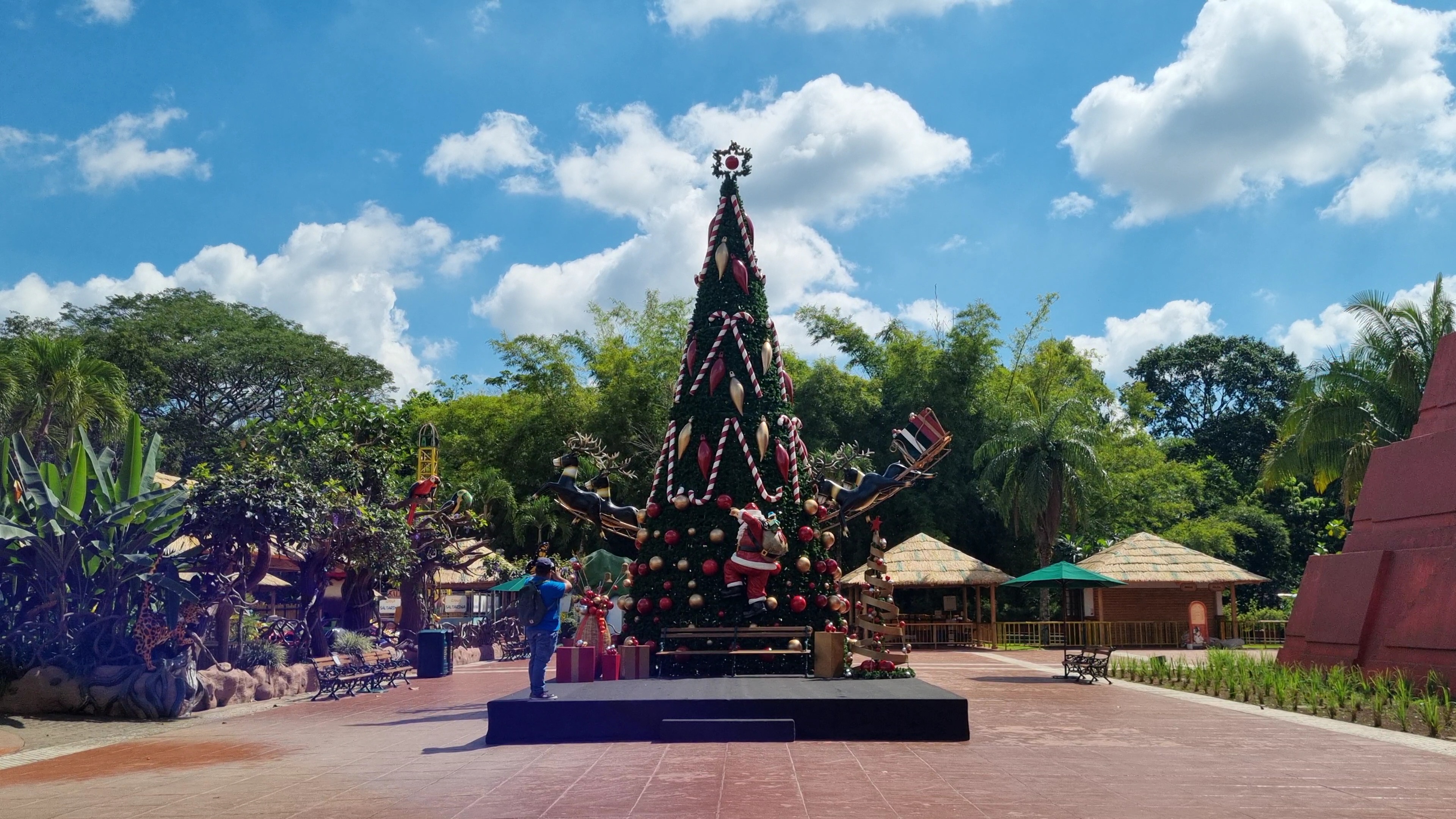 El parque temático Xetulul celebra el inicio de la Navidad este 26 de noviembre con una agenda de actividades para la familia. (Foto Prensa Libre: Victoria Ruiz)