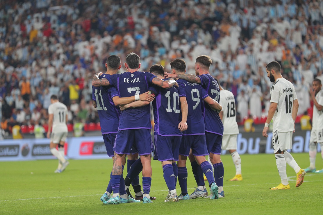 La "Scaloneta" llega como una de las grandes favoritas para ganar el Mundial de Qatar 2022. (Foto Prensa Libre: Selección Argentina/Twitter)