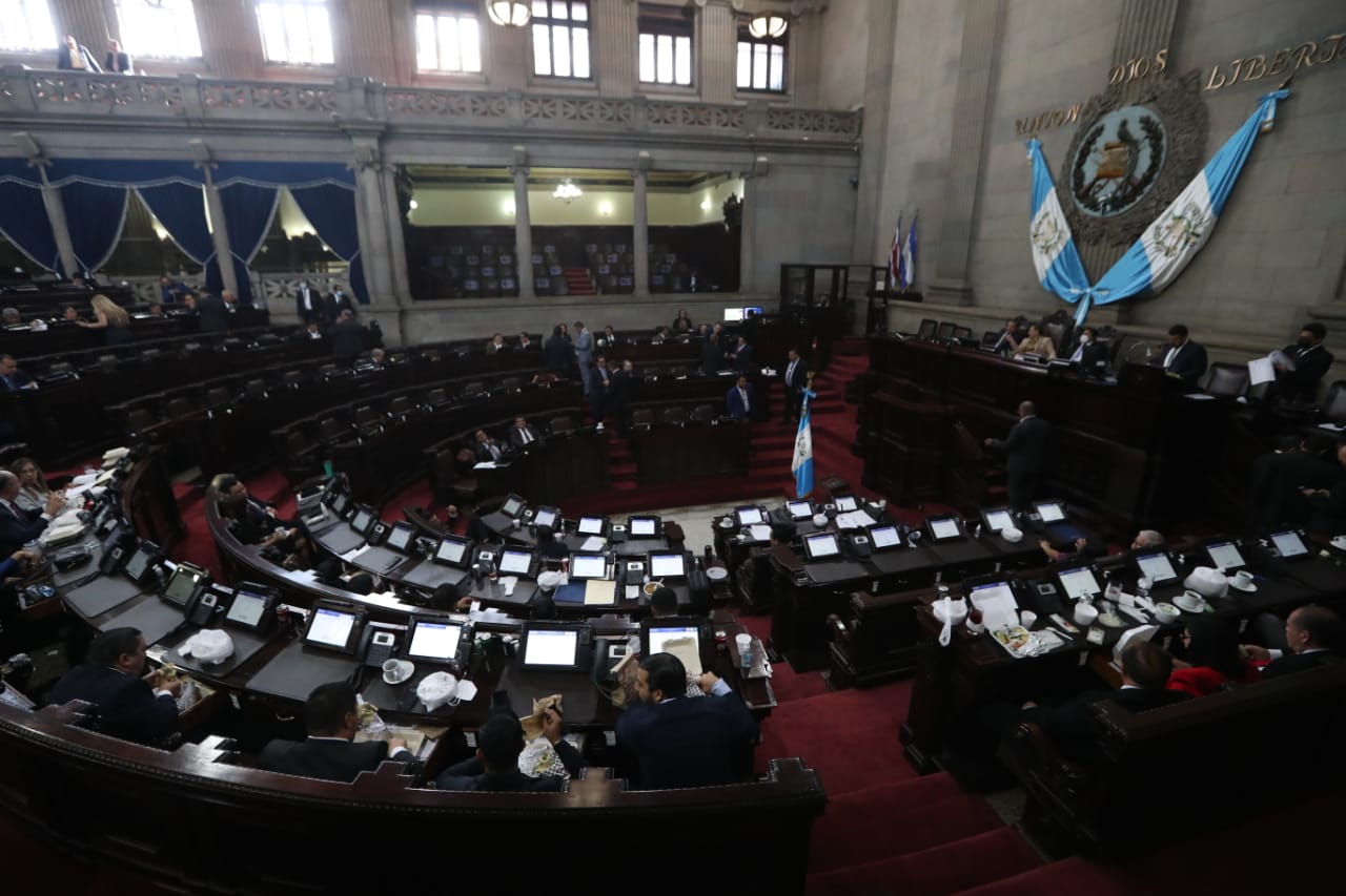Empresarios y especialistas adversan reformas a la Ley de Contrataciones y demandan análisis técnicos