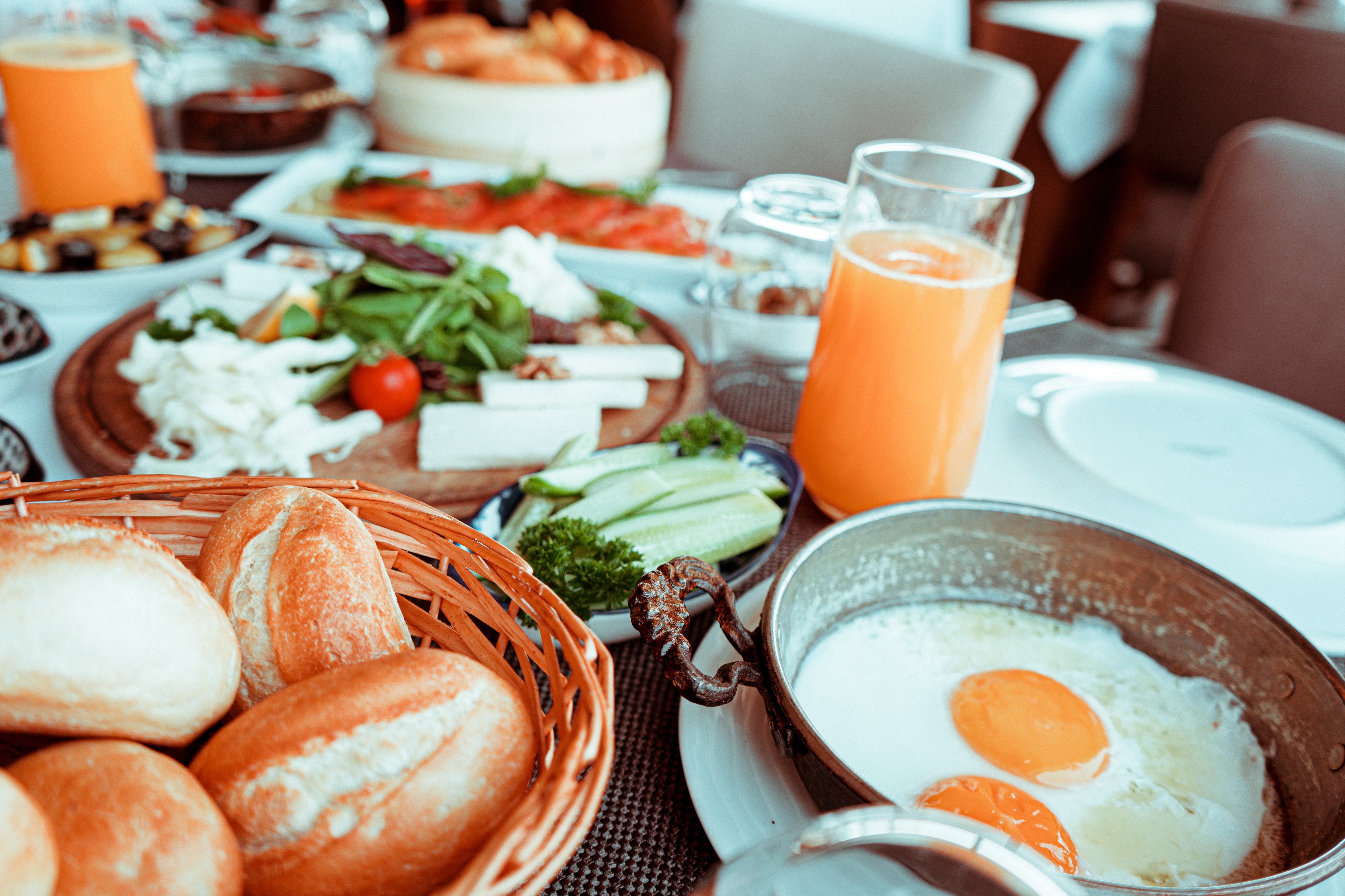 Un desayuno saludable debe ser variado, completo, equilibrado y satisfactorio. (Foto Prensa Libre: Pexels)