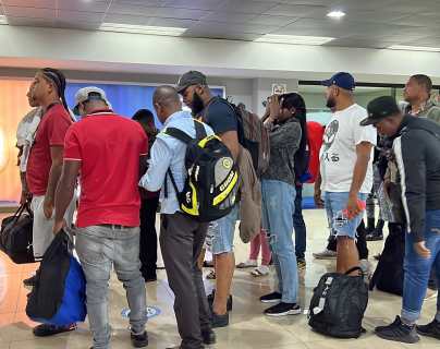 72 horas en el Aeropuerto La Aurora: dominicanos denuncian en redes sociales que están detenidos en Guatemala