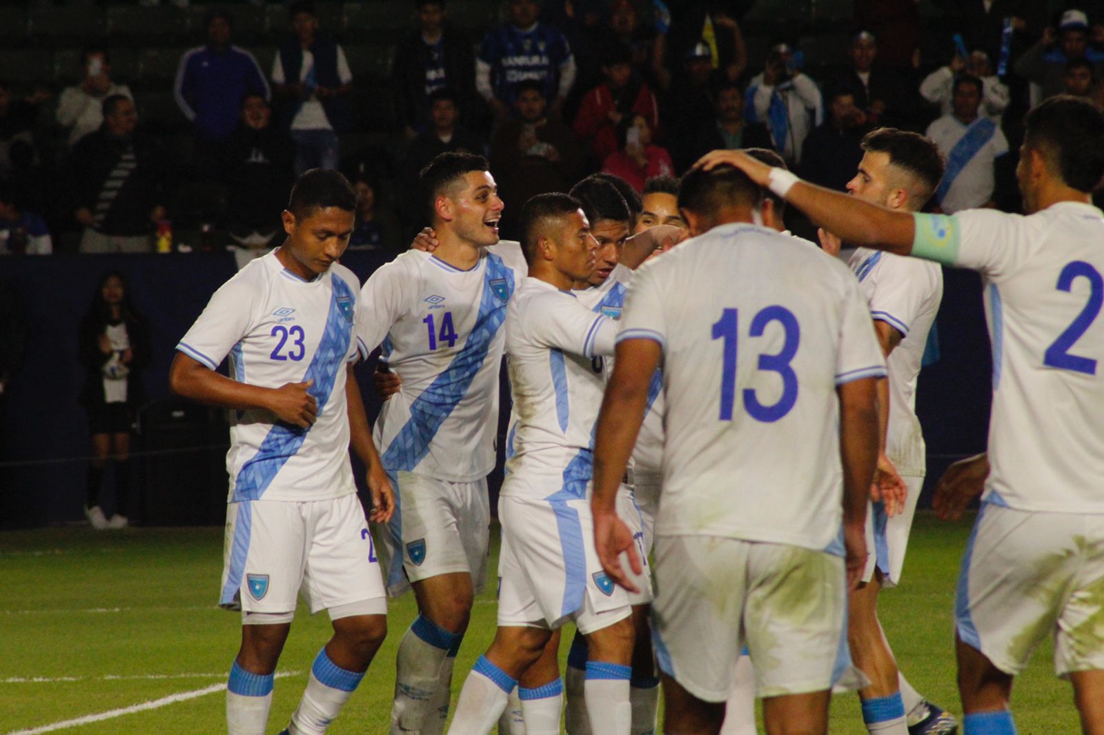 Darwin Lom marcó un doblete ante los nicaragüenses. (Foto Prensa Libre: Fedefut)