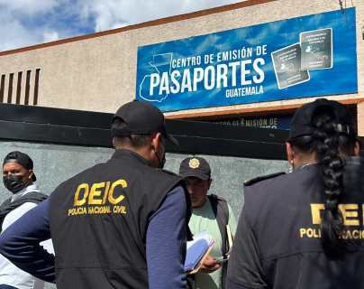 Continúan cobros ilegales por citas de pasaportes y Migración dice que coordina operativos