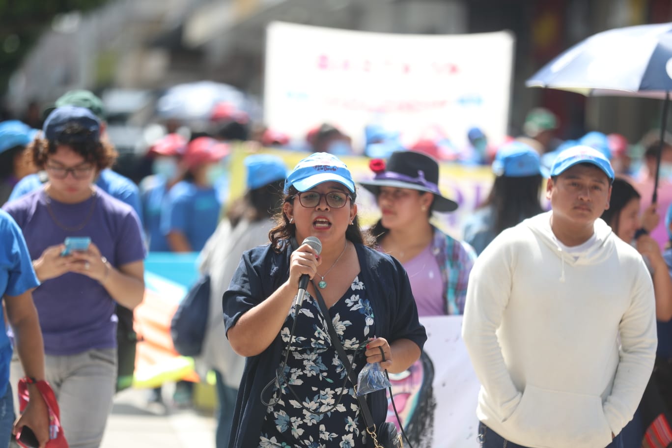“No nos callarán”: las imágenes que muestran las demandas de mujeres que repudian los más de 400 femicidios en Guatemala en 2022