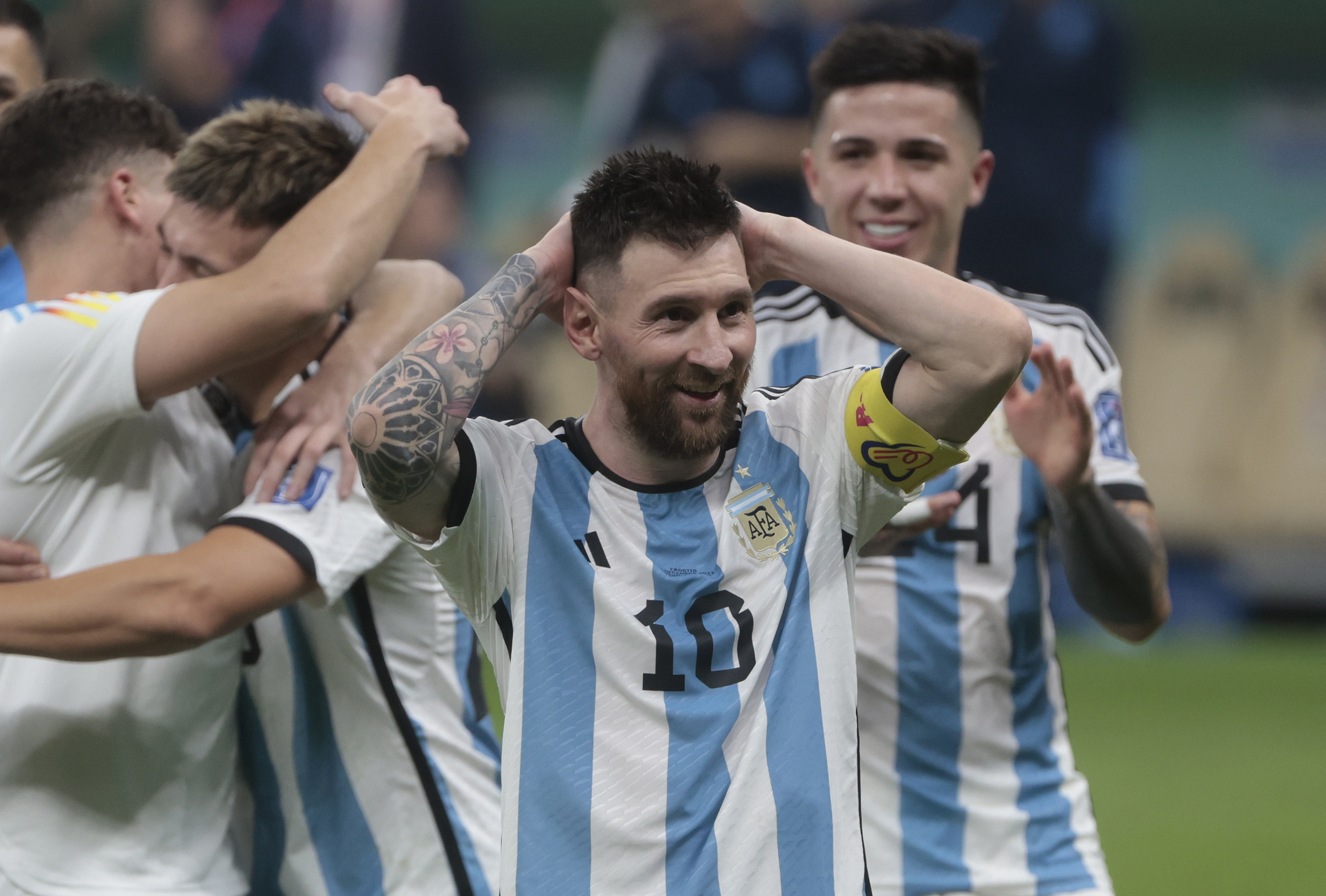 Messi es conocidopor la afición argentina como "The Goat". (Foto Prensa Libre: EFE/Juan Ignacio Roncoroni)