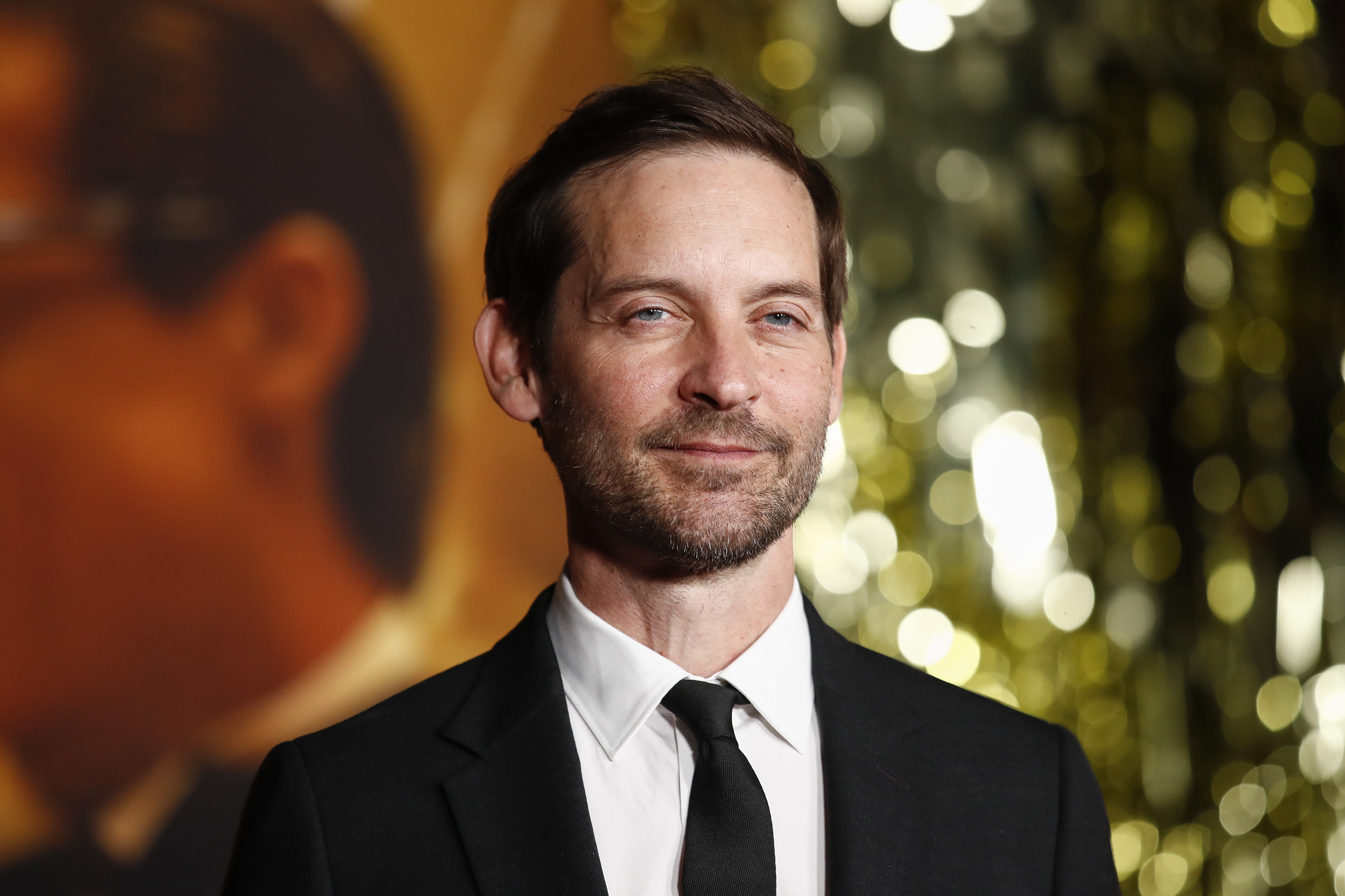 Tobey Maguire, el actor de Spider-Man, ofició la boda de su exesposa con un multimillonario