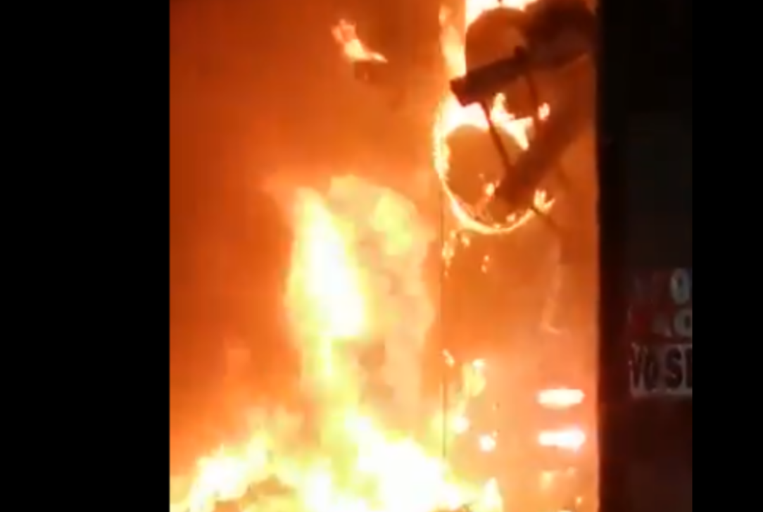 Cisterna se incendia en Chimaltenango