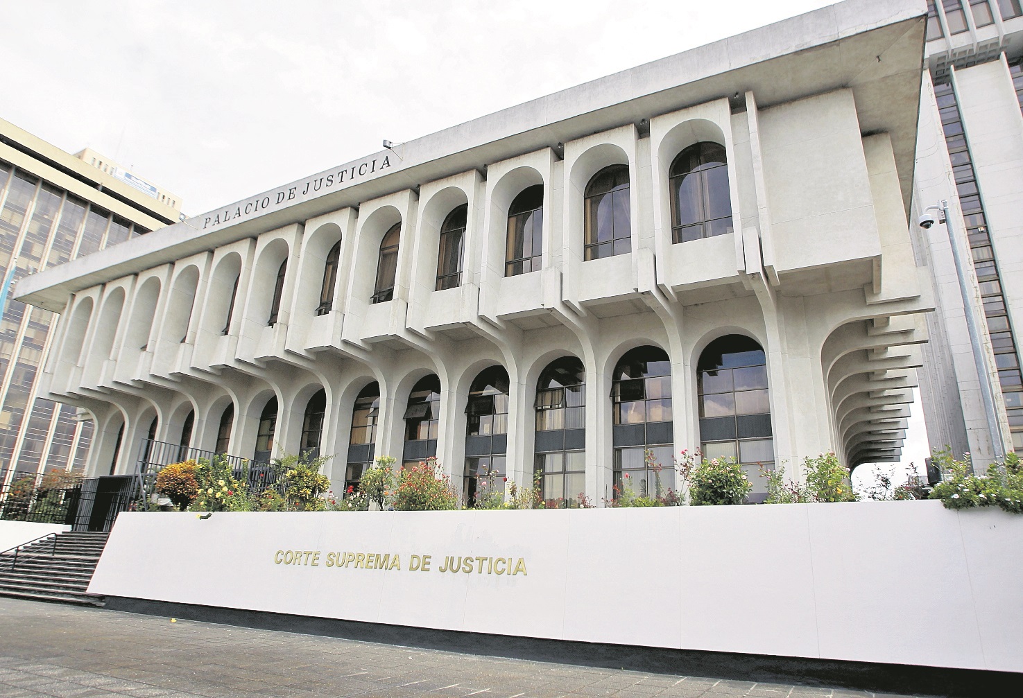 El Pleno de la CSJ se reunió para reafirmar su continuidad den el cargo ante la ausencia de sus sustitutos.  (Foto Prensa Libre: Hemeroteca PL)