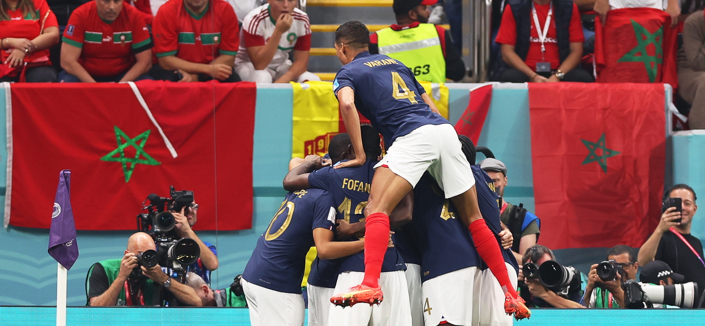 Los franceses lucharán contra Argentina para coronarse bicampeón mundial. (Foto Prensa Libre: EFE)