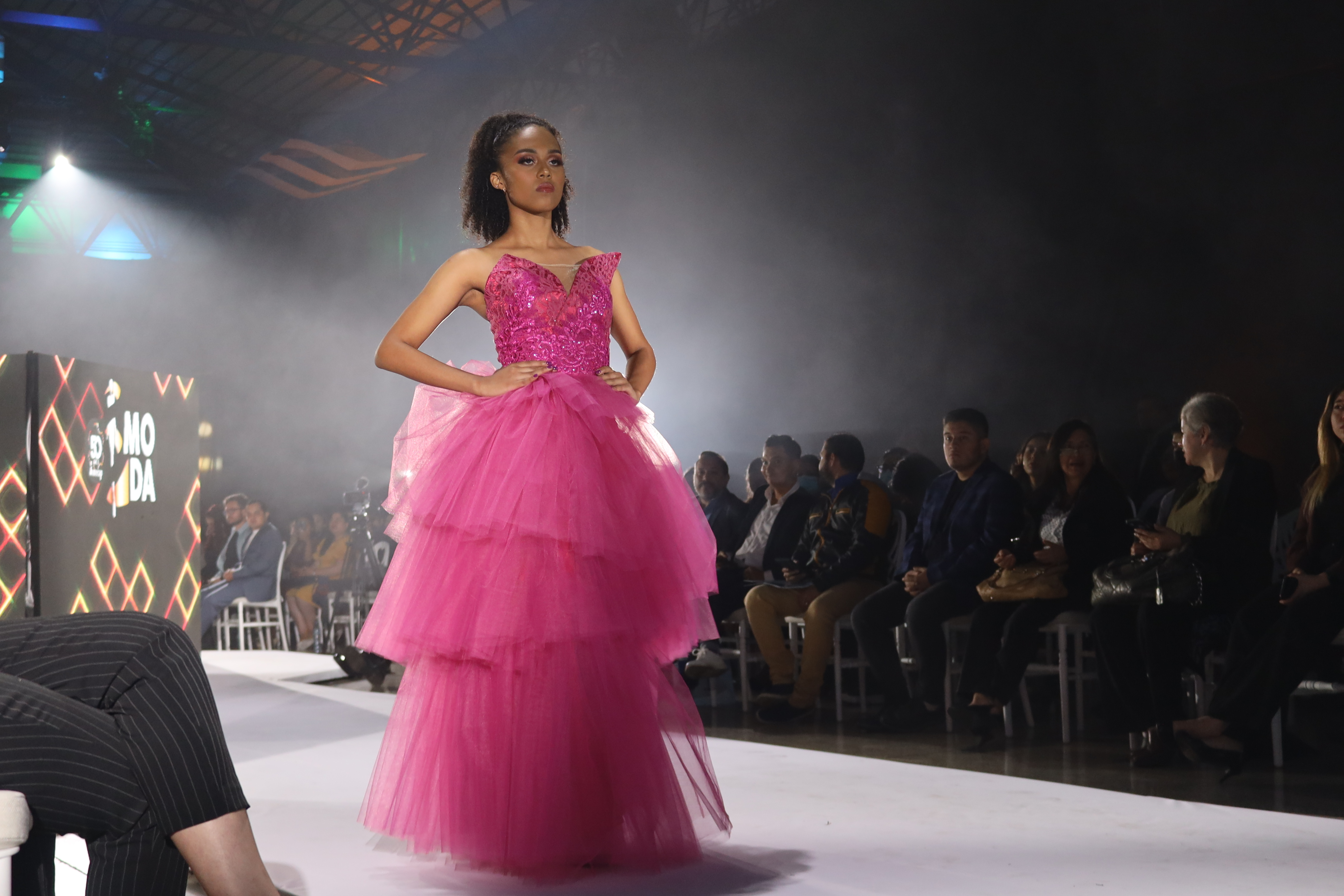 Golden Fashion exhibe talento de estudiantes