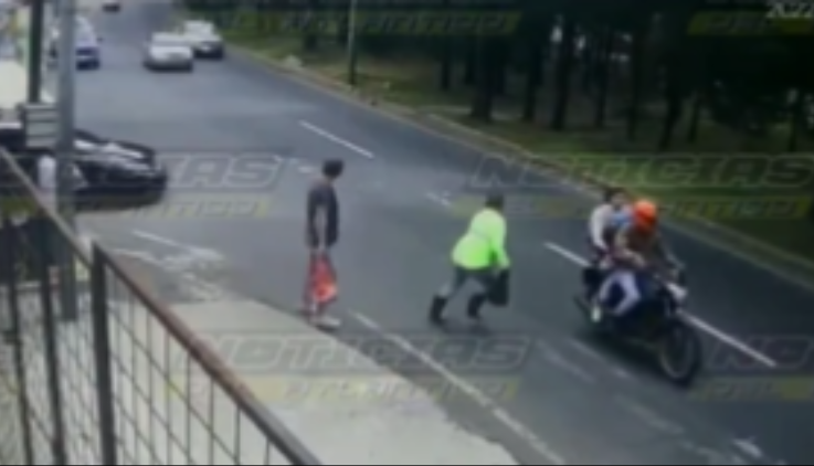 Graban accidente en Mixco