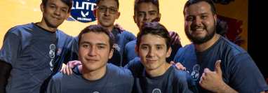 Los integrantes de Aqua Gaming Gaming buscan destacar en el torneo Red Bull Campus Clutch en Brasil del 13 al 16 de diciembre.  (Foto Prensa Libre: cortesía Red Bull)