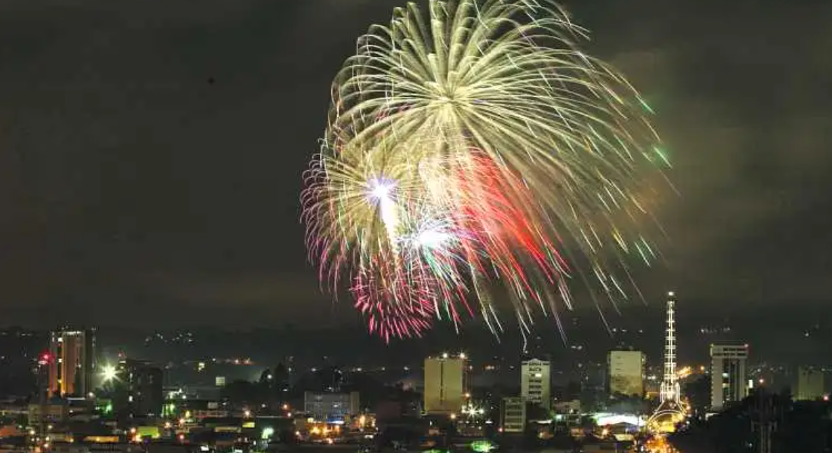 Este domingo 11 de diciembre 2022 será el Show de Luces Campero en la zona 5 de la capital. (Foto Prensa Libre: Hemeroteca PL)