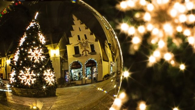 Con sus luces iluminan plazas y anuncian la Navidad. (Foto Prensa Libre: Jill Wellington/ Pixabay/ Forbes)