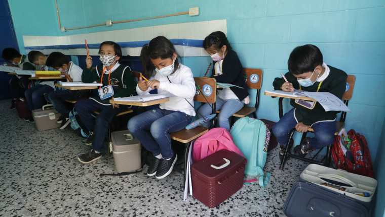 Las autoridades de Educación apostarán por la presencialidad para el ciclo escolar 2023. (Foto Prensa Libre: Esbin García)