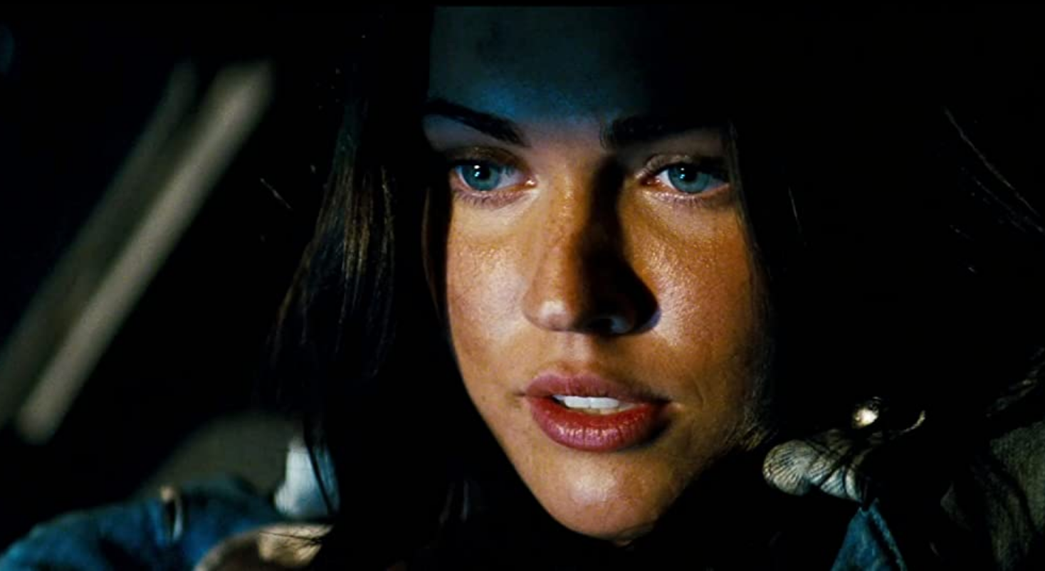 Megan Fox interpretó a Mikaela Banes en Transformers pero fue sustituída en la tercera entrega. (Foto Prensa Libre: IMDb)