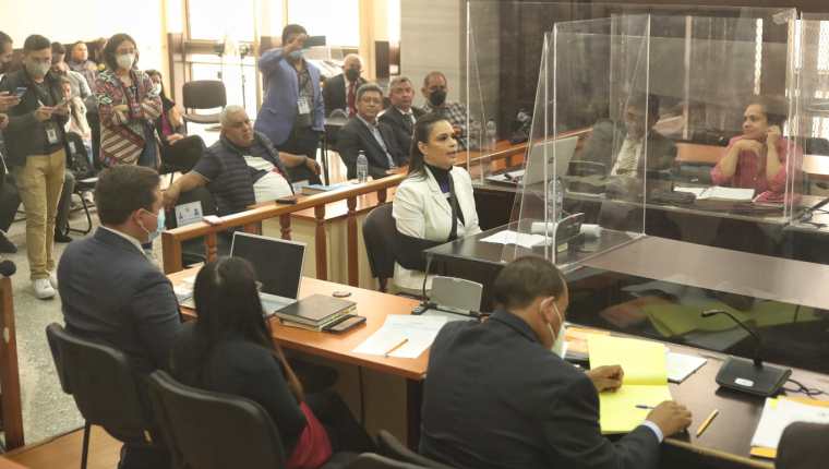 Al igual que Otto Pérez Molina, la exvicepresidenta Roxana Baldetti sostuvo su inocencia y pidió a los jueces del Tribunal que la absuelvan de los cargos por el caso La Línea. (Foto Prensa Libre: Esbin García) 