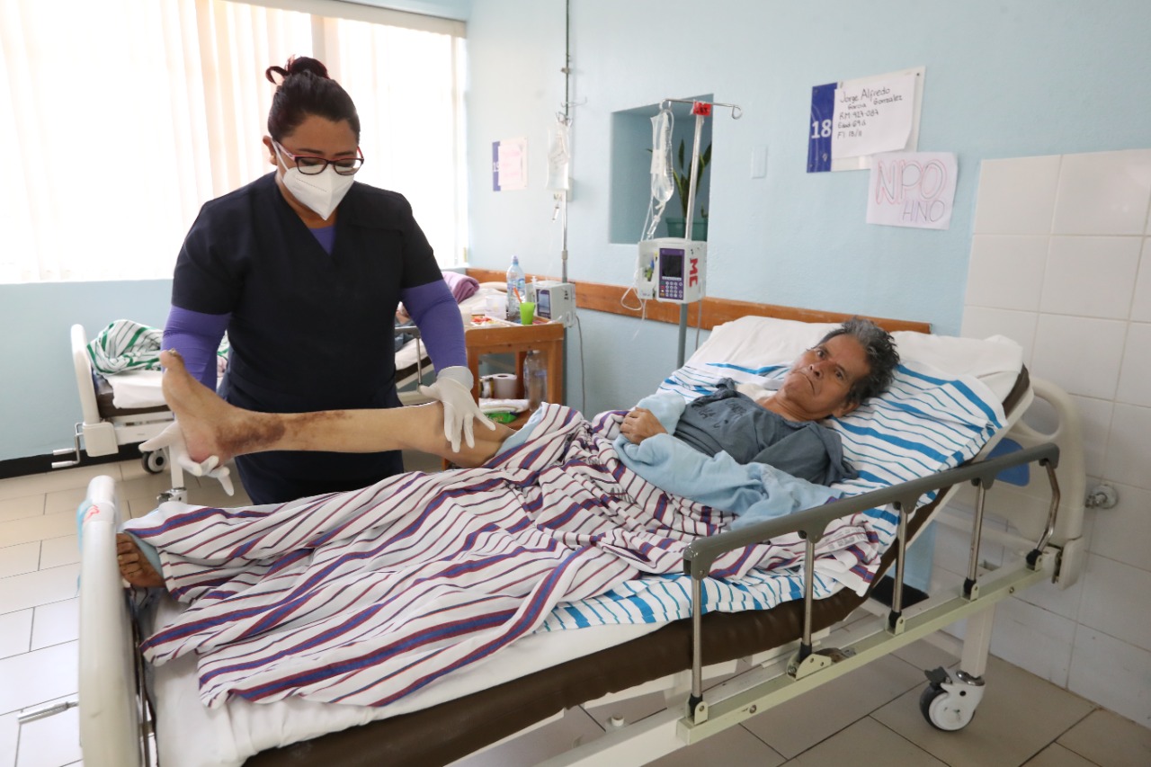 Este año, en el Hospital Roosevelt un total de 22 pacientes sufrieron el síndrome del abandono, pues sus familiares se niegan a cuidarlos. (Foto Prensa Libre: Hemeroteca PL)