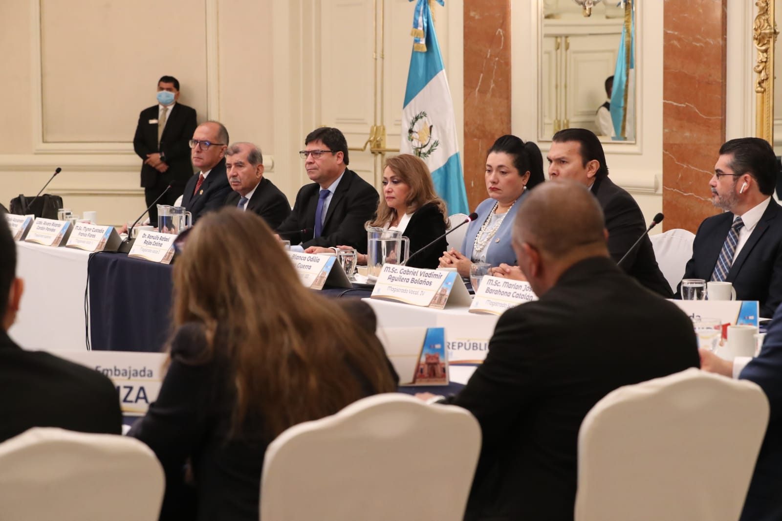 Los magistrados del TSE se reunieron con representantes del cuerpo diplomático acreditado en el país, para analizar aspectos del próximo evento electoral. (Foto Prensa Libre: Élmer Vargas)