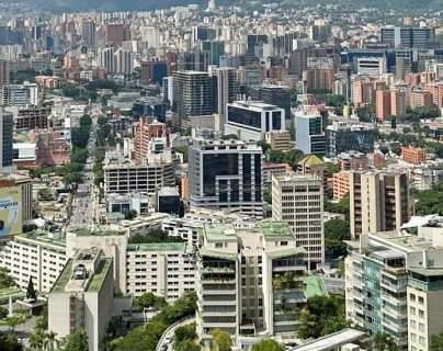 “El pequeño Manhattan de Caracas”: Las Mercedes, el barrio que se ha convertido en el epicentro del boom del capitalismo y el lujo en Venezuela