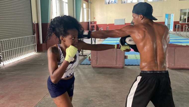 Cuba finalmente ha relajado sus reglas para permitir que las mujeres compitan en boxeo.