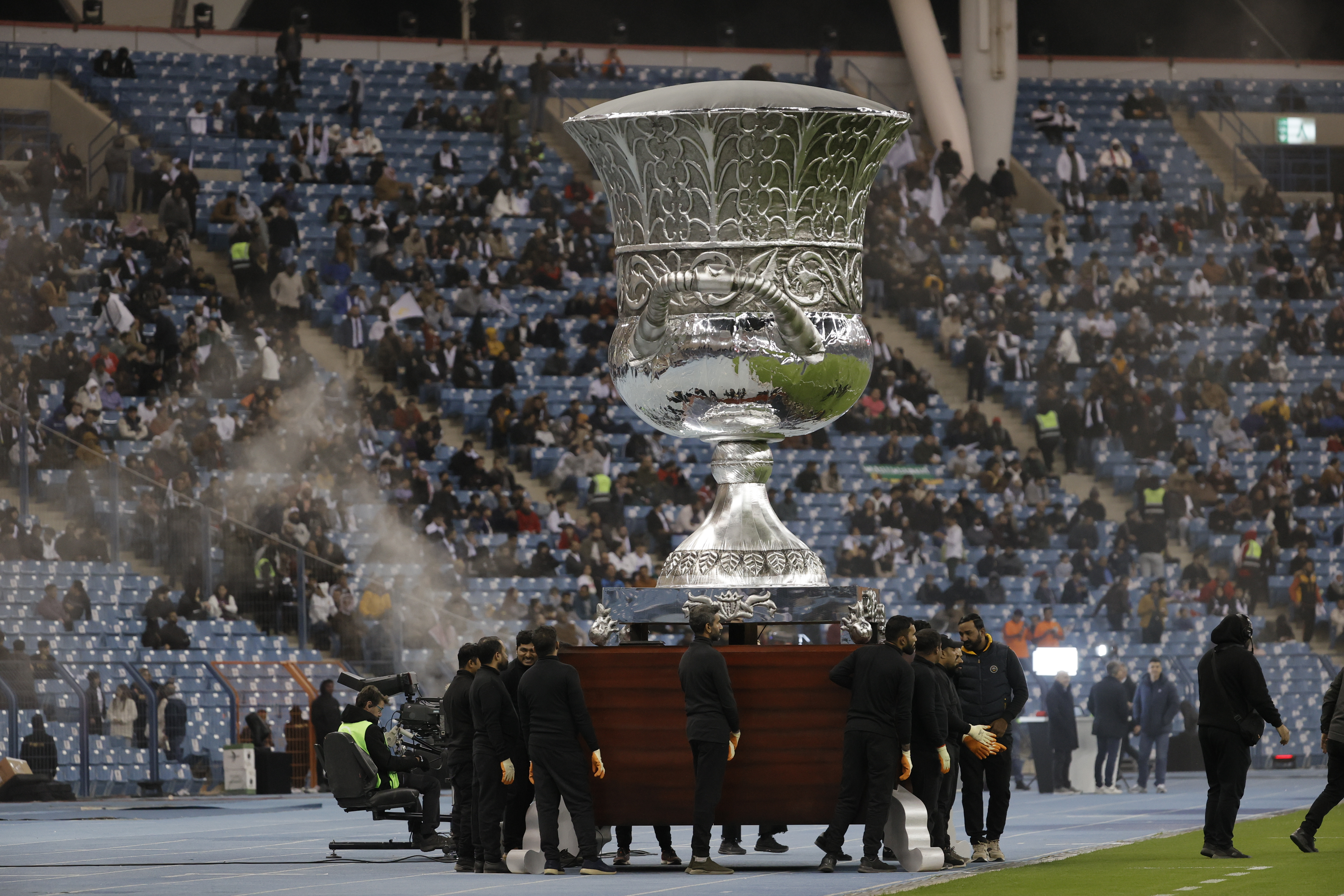 ¿Cuándo es la final de la Supercopa de España 2025 y qué equipos la disputarán?