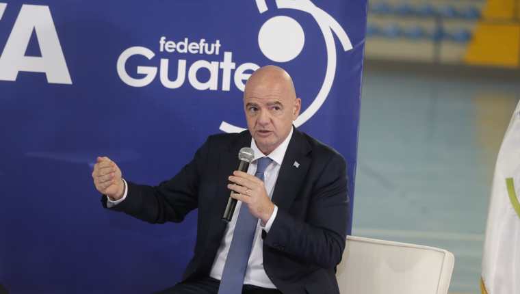 El presidente de la FIFA reconoció el logro del conjunto cobanero. (Foto Prensa Libre: Hemeroteca PL) 