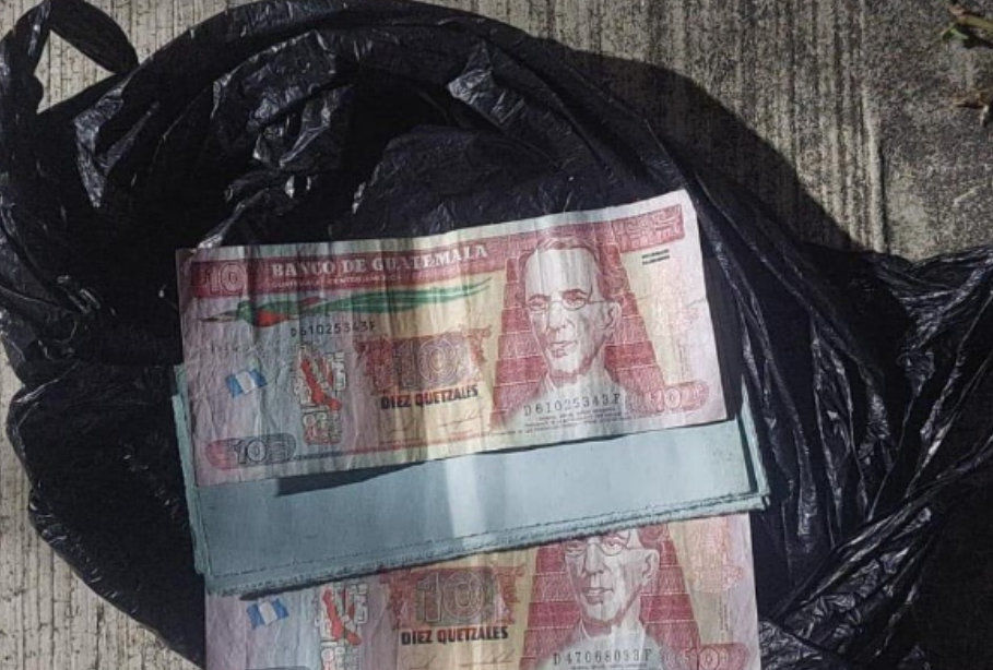 AMENZABAN A MUJER CON CHATAJE. COATEPEQUE