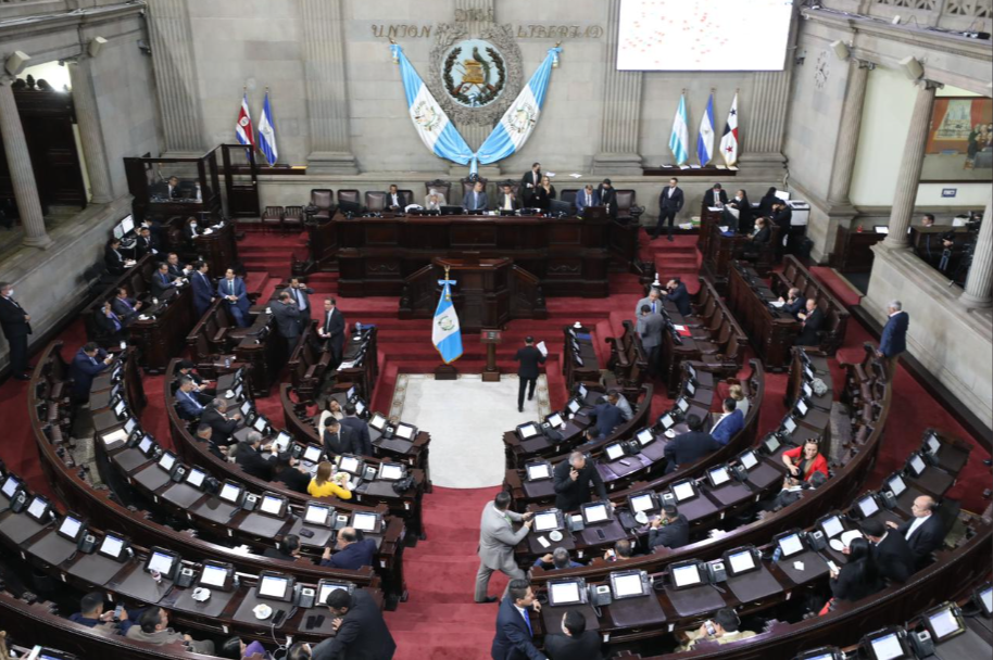 El Pleno del Congreso integró la Comisión de Derechos Humanos que estará liderada por un diputado del partido Viva. Fotografía: Congreso de la República.