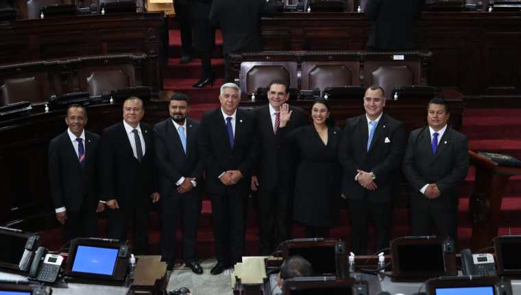 Integrantes de la Junta Directiva del Congreso para el periodo 2023 – 2024 toman posesión de cargos. (Foto Prensa Libre: E. Vargas)