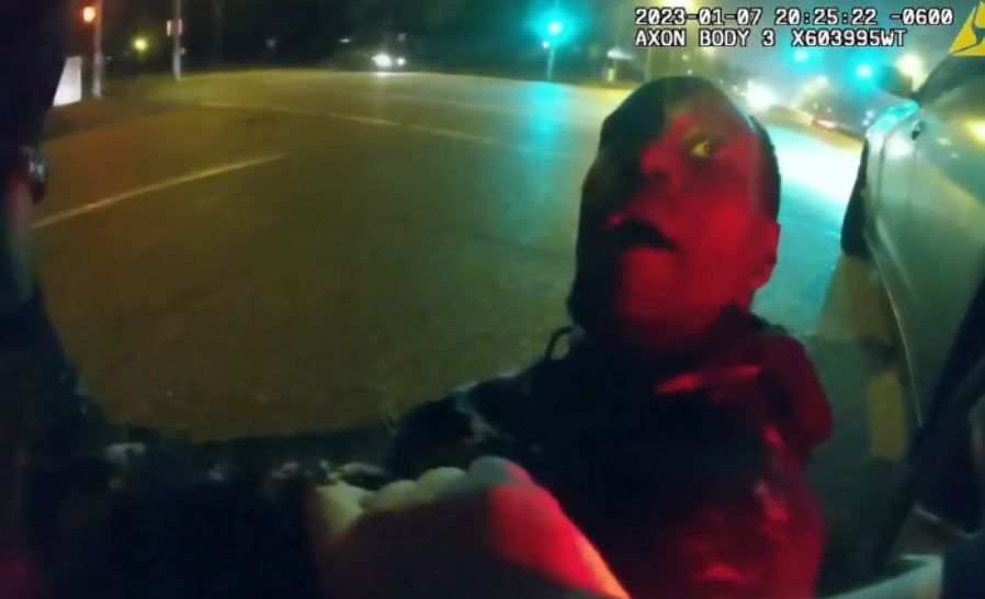 Tyre Nichols: los videos que muestran la golpiza que sufrió el afroamericano de 29 años por parte de la policía en EE.UU.