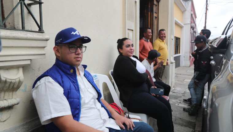 Los representantes de siete partidos políticos ya hacen fila en el Registro de Ciudadanos para inscribir a sus candidatos para las próximas elecciones generales de 2023. (Foto Prensa Libre: Élmer Vargas)