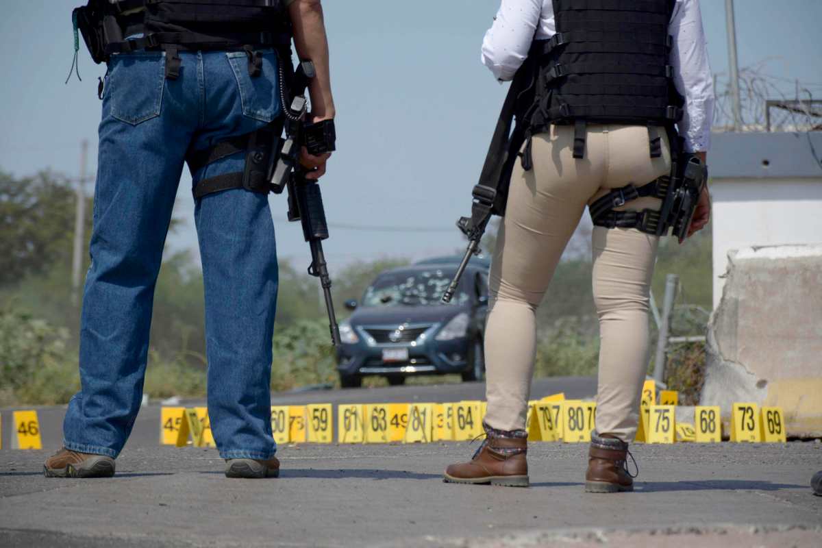 Ataques armados, incendios y narcobloqueos en Sinaloa, norte de México